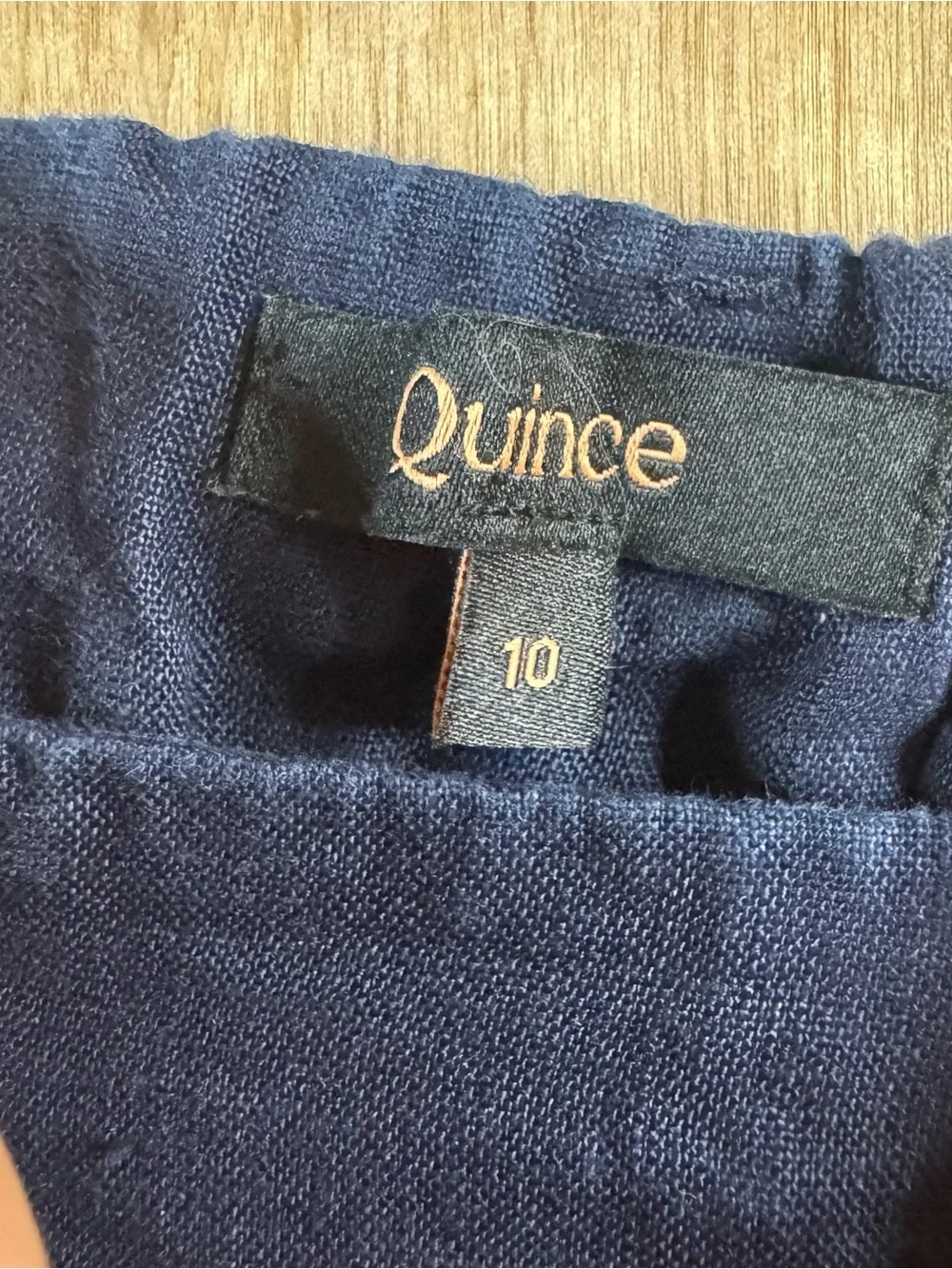 Quince Women’s Blue 100% Linen Pleated Front Straight Leg Pants Pockets Size 10.